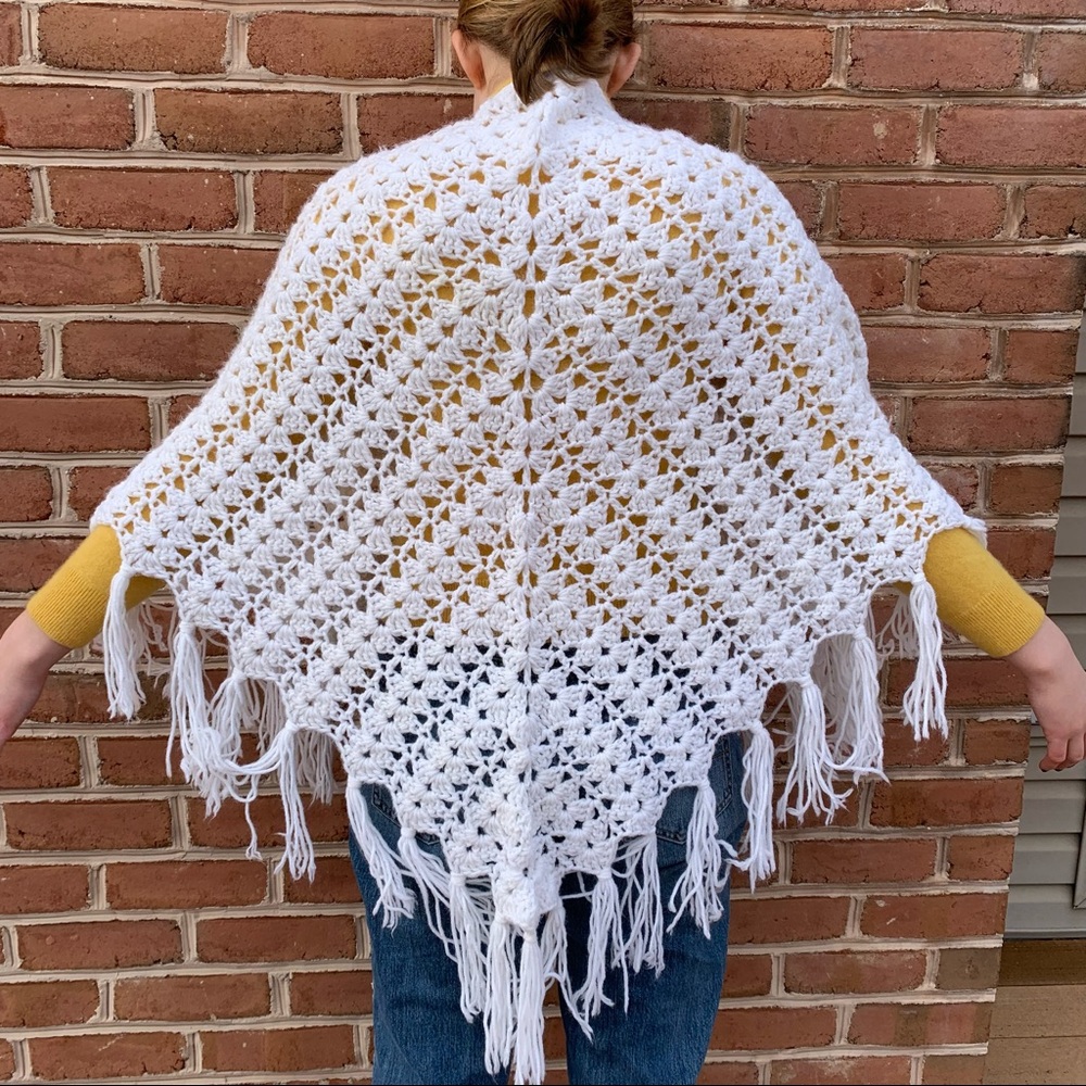 Handmade crochet triangle shape scarf/shawl absolutely lovely pattern w/ fringe